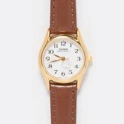 Los Angeles Apparel WCHADBCAT - Casio Women's Siberian Cat Leather Watch